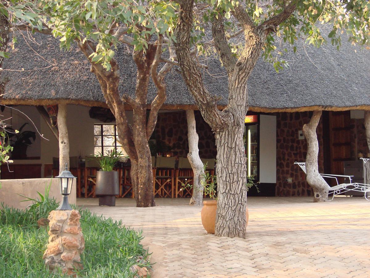 Onduri Lodge Outjo Exterior photo